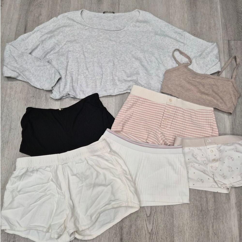 Brandy Melville Bundle Top & Bottoms